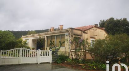 Traditional house 9 rooms of 223 m² in Cavalaire-sur-Mer (83240)