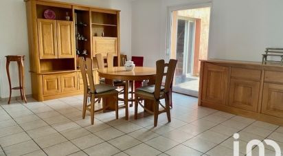 House 5 rooms of 133 m² in Saint-Médard-d'Eyrans (33650)