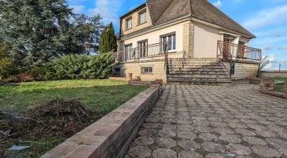 Traditional house 5 rooms of 134 m² in Mont-Saint-Sulpice (89250)