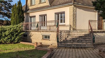 Traditional house 5 rooms of 134 m² in Mont-Saint-Sulpice (89250)