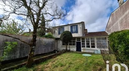 House 7 rooms of 186 m² in Meschers-sur-Gironde (17132)