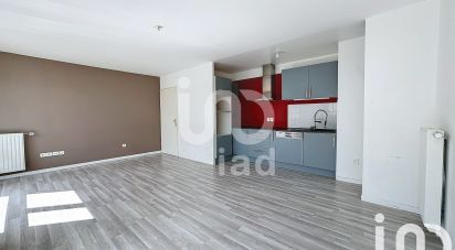 Appartement 3 pièces de 65 m² à Trappes (78190)
