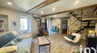 House 5 rooms of 139 m² in Saint-Victor-la-Coste (30290)