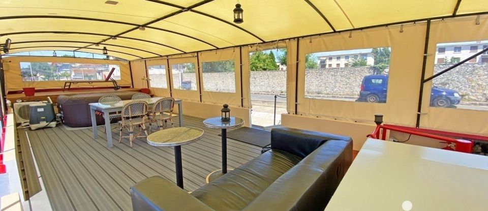 House boat 7 rooms of 175 m² in Saint-Mammès (77670)