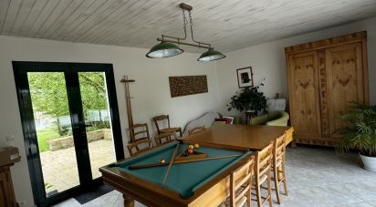 House 5 rooms of 117 m² in Les Landes-Genusson (85130)