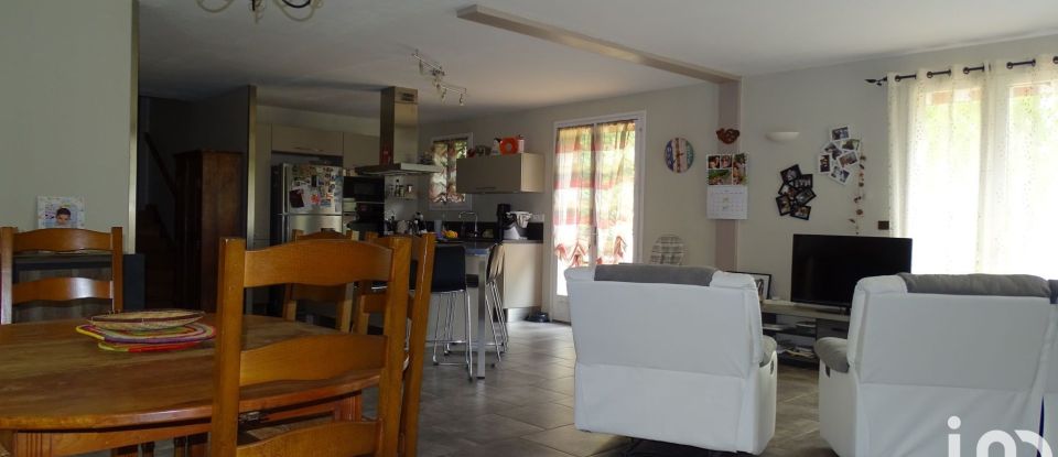House 7 rooms of 165 m² in Saïx (81710)