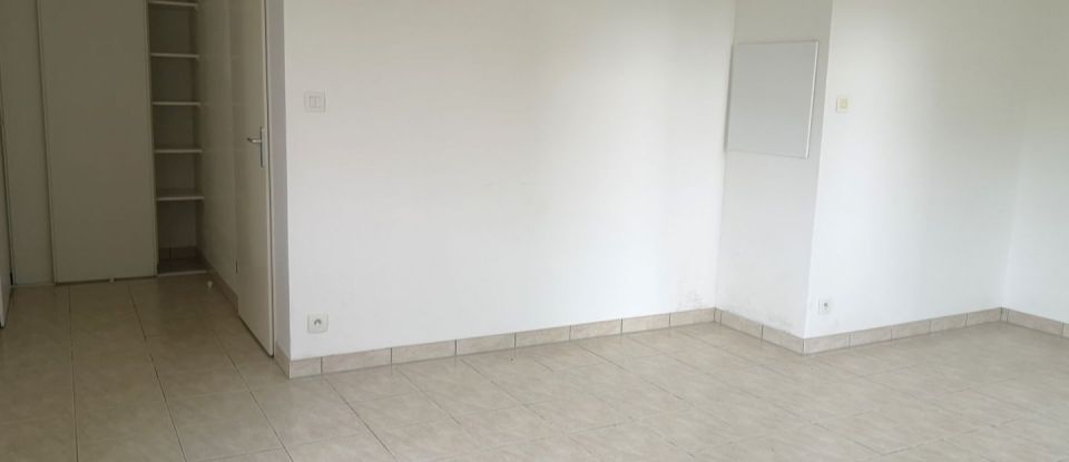 Apartment 2 rooms of 48 m² in Crozon (29160)