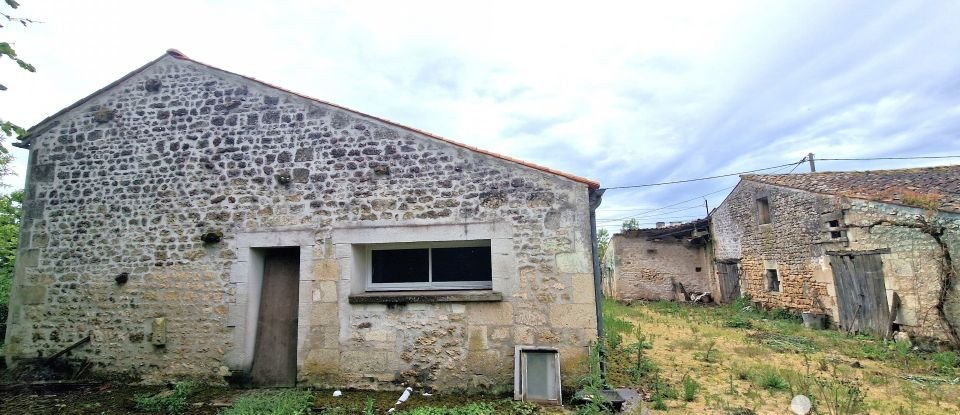 Maison de campagne 3 pièces de 106 m² à Nieul-lès-Saintes (17810)