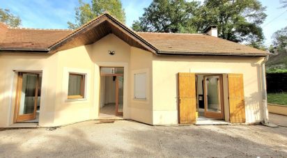 House 6 rooms of 180 m² in L'Étang-la-Ville (78620)