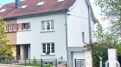 Maison traditionnelle 8 pièces de 180 m² à Audun-le-Roman (54560)