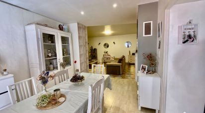 House 7 rooms of 138 m² in Aramon (30390)