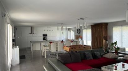 Maison 6 pièces de 212 m² à Libourne (33500)