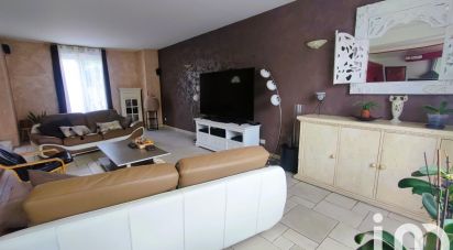 House 6 rooms of 140 m² in Écouen (95440)