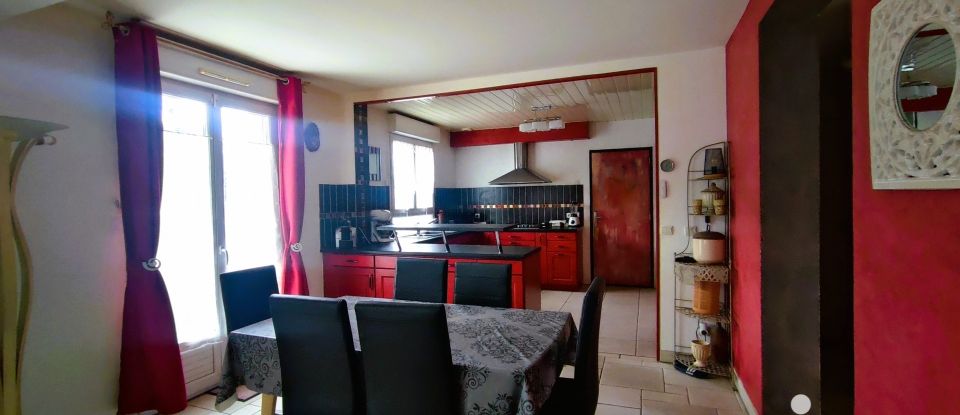 House 6 rooms of 140 m² in Écouen (95440)