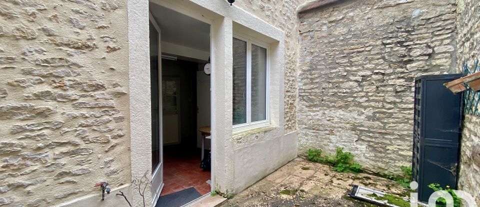 Village house 4 rooms of 44 m² in Voutenay-sur-Cure (89270)