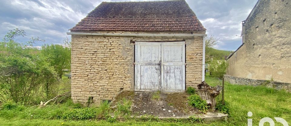 Maison de village 4 pièces de 44 m² à Voutenay-sur-Cure (89270)