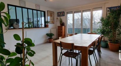 Apartment 4 rooms of 83 m² in Neuilly-sur-Marne (93330)