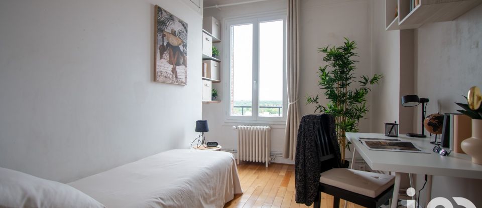 Duplex 5 rooms of 95 m² in Suresnes (92150)