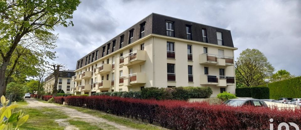 Apartment 2 rooms of 46 m² in Chantilly (60500)