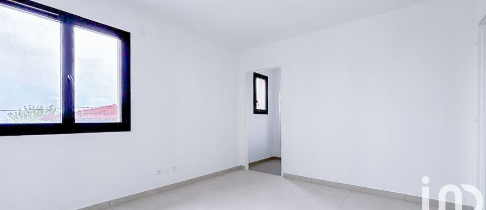 Maison 4 pièces de 115 m² à Soucieu-en-Jarrest (69510)