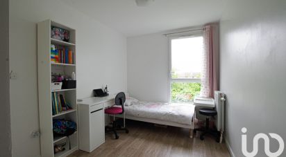 Appartement 4 pièces de 80 m² à Mantes-la-Ville (78711)