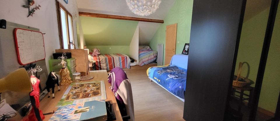 House 9 rooms of 168 m² in Boismorand (45290)