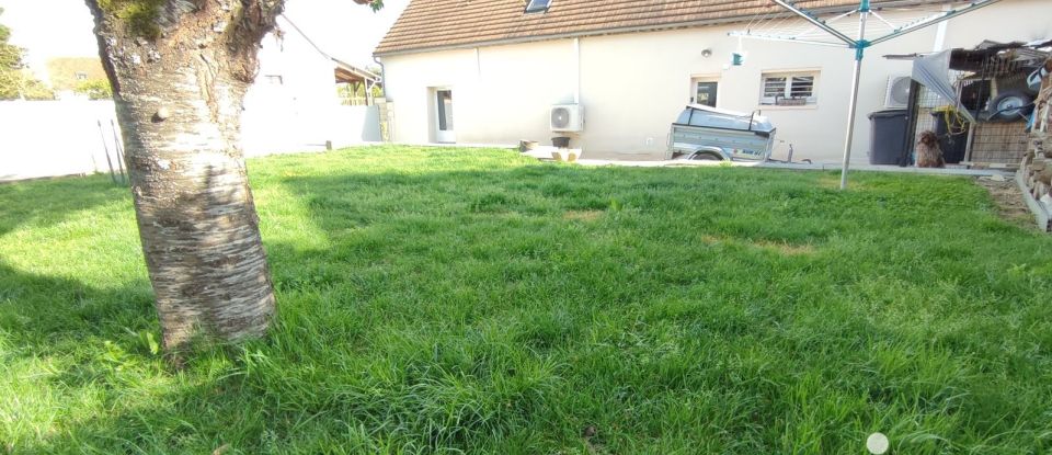 Longere 6 rooms of 170 m² in Chartres (28000)