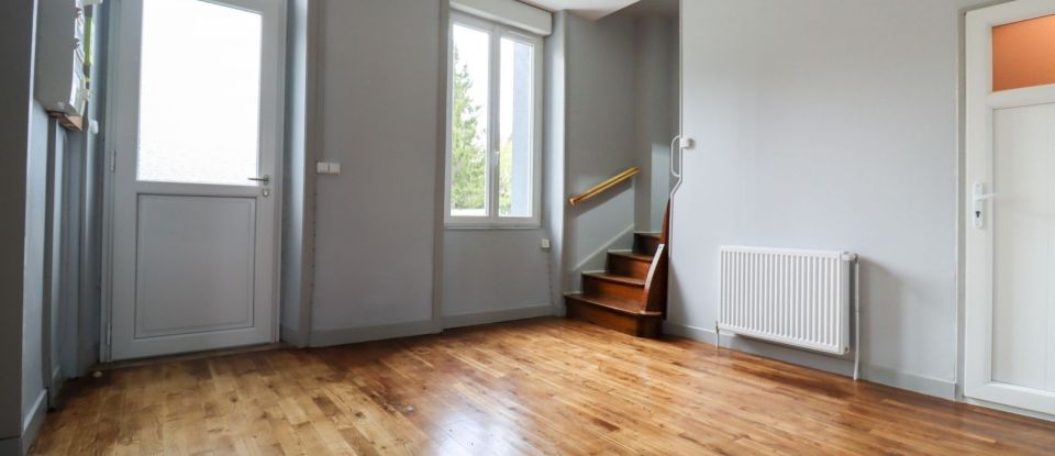 House 5 rooms of 91 m² in Ussel (19200)
