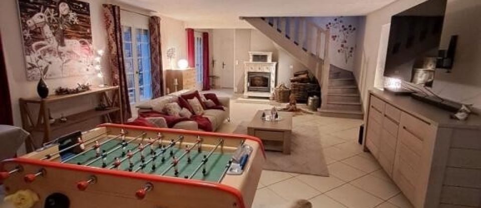 House 9 rooms of 270 m² in Compiègne (60200)