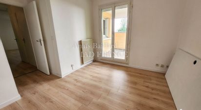 Apartment 3 rooms of 52 m² in Moissy-Cramayel (77550)