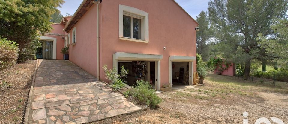 Traditional house 5 rooms of 123 m² in Le Beausset (83330)