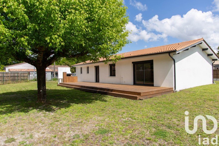 House 4 rooms of 122 m² in Mios (33380)