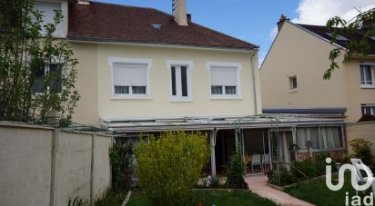 House 6 rooms of 165 m² in Le Mans (72100)