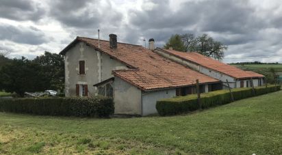 Maison de campagne 11 pièces de 280 m² à Chalais (16210)