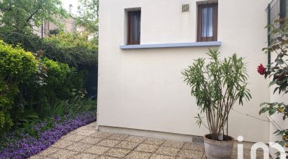 House 2 rooms of 45 m² in Montreuil (93100)