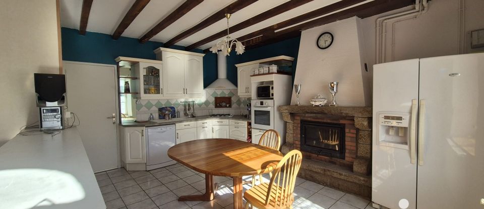 Country house 4 rooms of 123 m² in Landéan (35133)