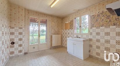 Traditional house 5 rooms of 107 m² in Bressolles (03000)