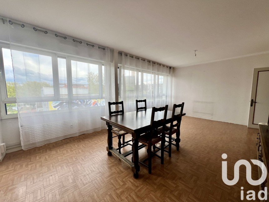Appartement 4 pièces de 105 m² à Lille (59800)
