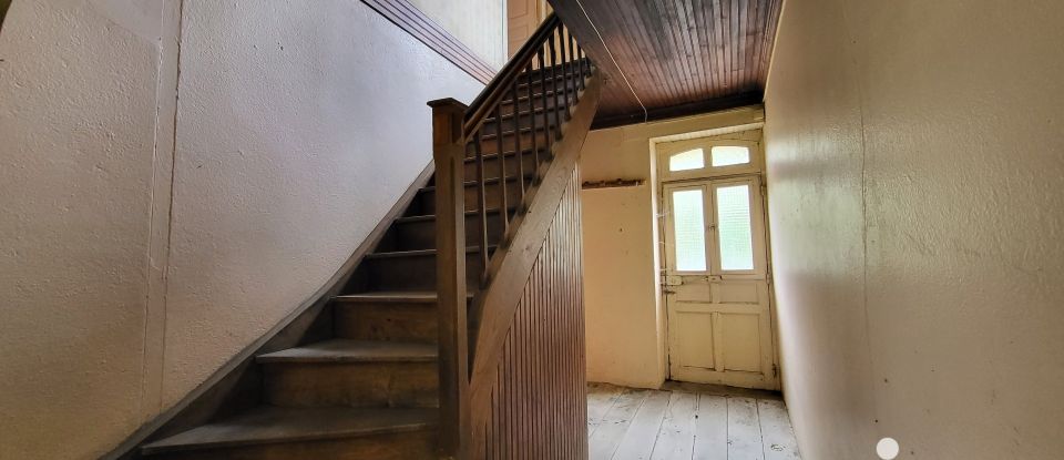 Village house 10 rooms of 189 m² in Vergheas (63330)