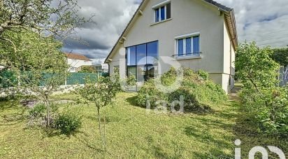 House 4 rooms of 100 m² in Aubergenville (78410)
