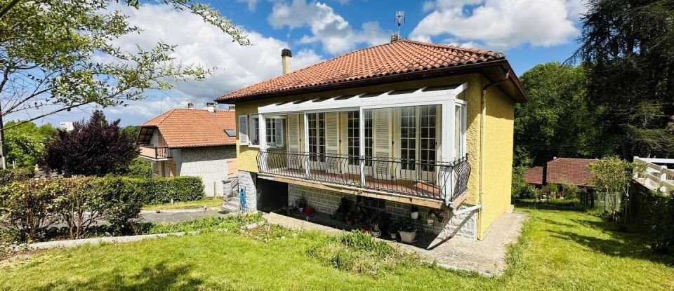 House 3 rooms of 92 m² in Mourenx (64150)