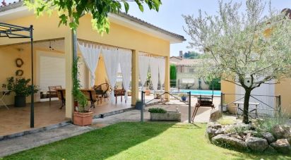 House 7 rooms of 254 m² in Chaponnay (69970)