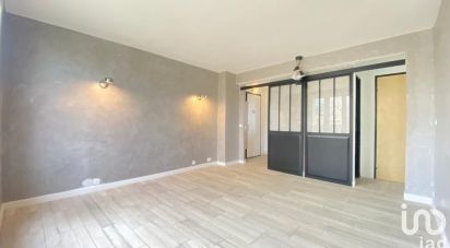 Apartment 3 rooms of 55 m² in Trappes (78190)