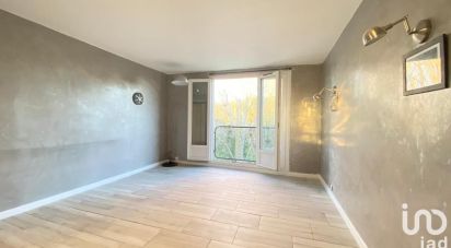 Apartment 3 rooms of 55 m² in Trappes (78190)