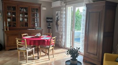 House 7 rooms of 168 m² in Beaucaire (30300)