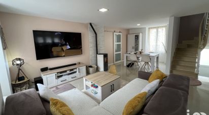 House 5 rooms of 103 m² in Saint-Méry (77720)
