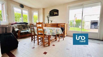 House 4 rooms of 66 m² in Hangest-sur-Somme (80310)
