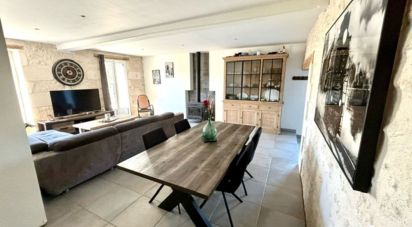 House 4 rooms of 115 m² in Bords (17430)