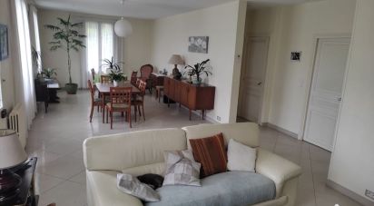House 10 rooms of 160 m² in Le Raincy (93340)