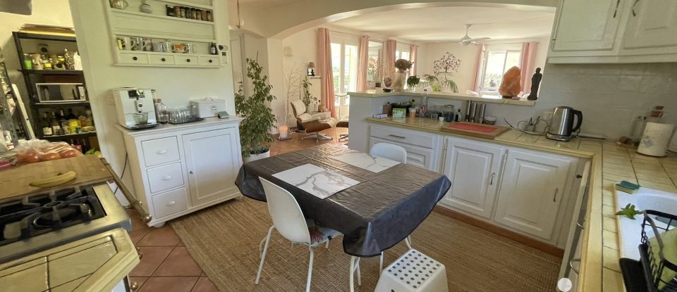 House 5 rooms of 130 m² in Garéoult (83136)